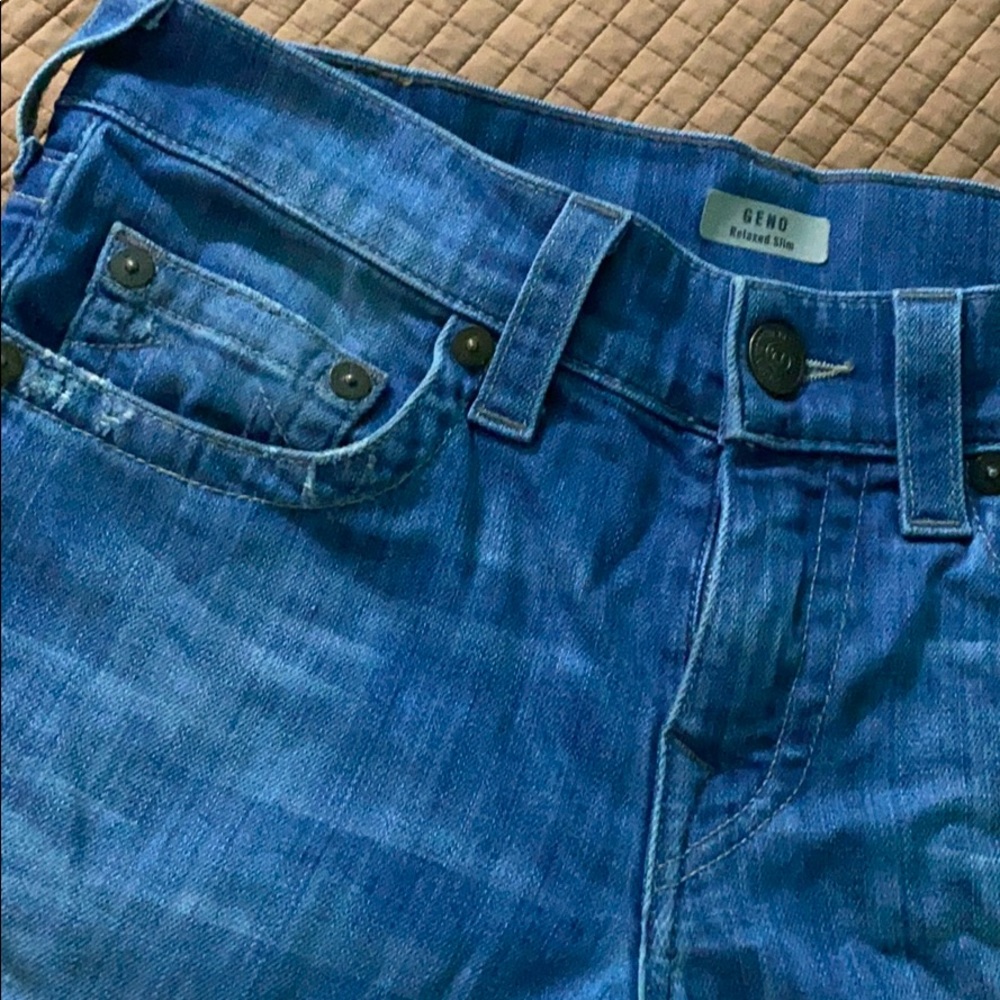 True Religion: Geno Relaxed Slim Board Shorts